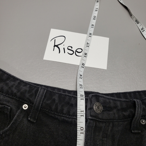 Wild fable high rise Bermuda black denim distressed jean shorts women's size 12 - Picture 11 of 13